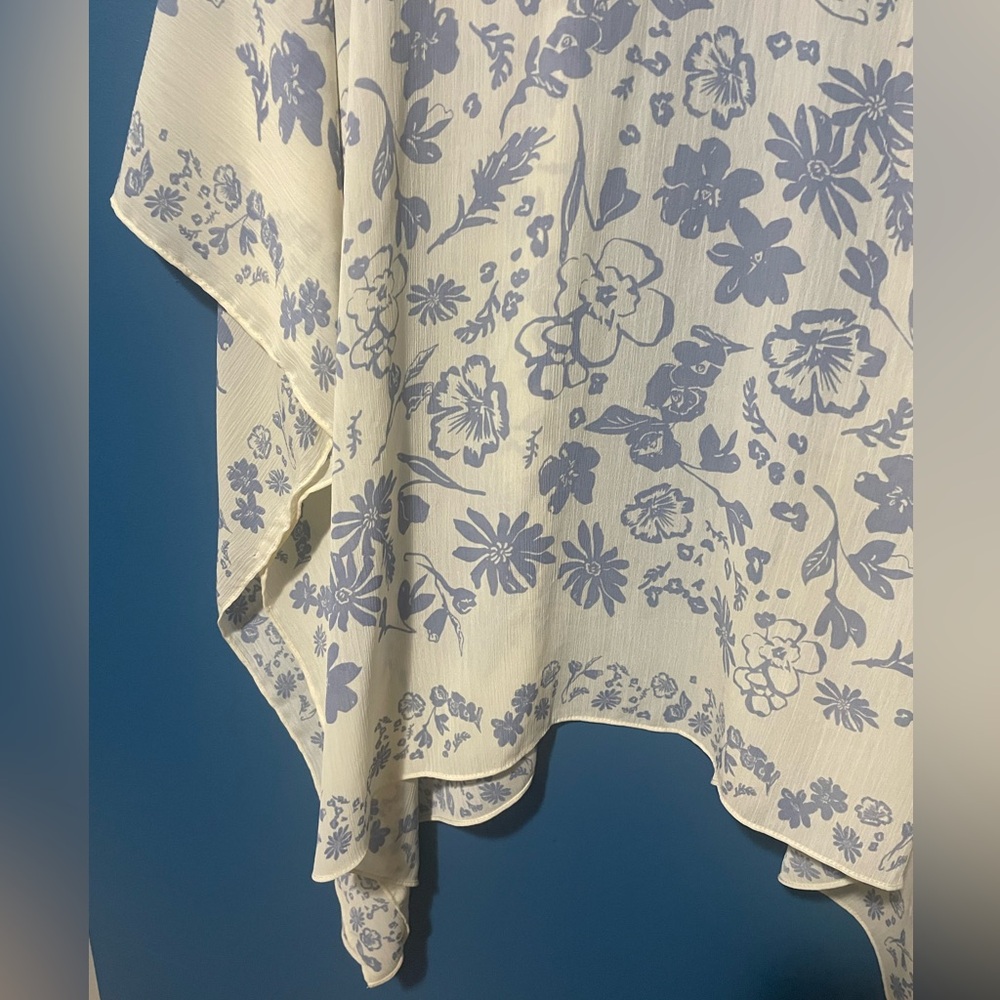 Sonoma Blue and Cream Floral Cover-Up - Picture 7 of 8